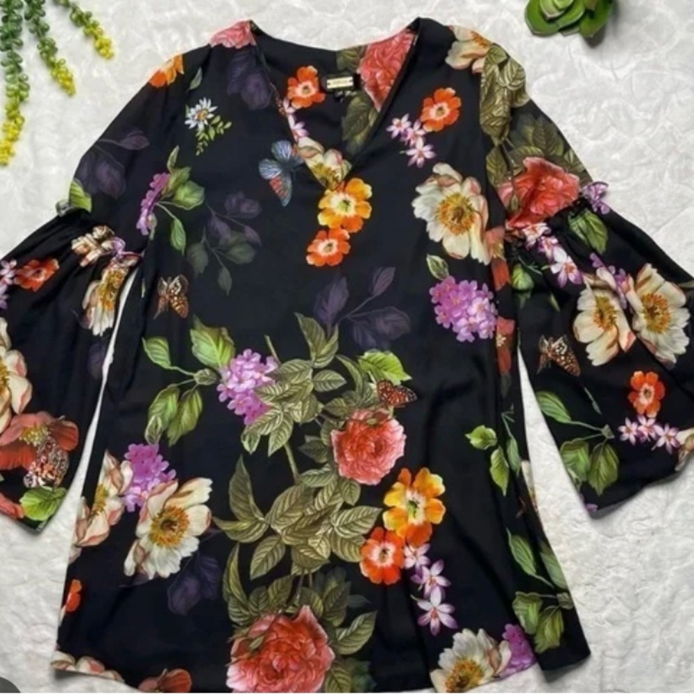 Beautiful black floral dress